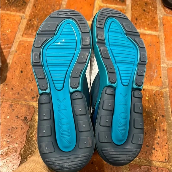 🎉Host Pick🎉 Nike men’s Air Max 270 in teal - Picture 10 of 10